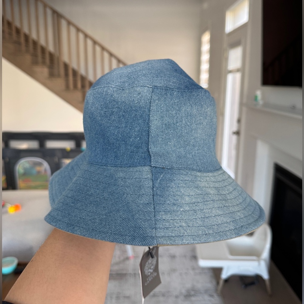 Vince Camuto Bucket Hat (reversible)